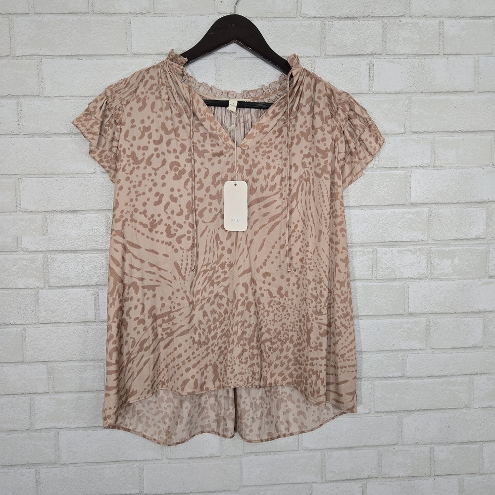 grade‎ & gather NWT printed top